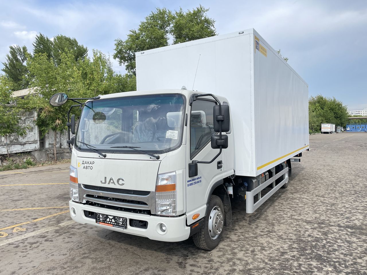 JAC N90 ПРОМТОВАРНЫЙ ФУРГОН (7,4×2,55×2,5 м)